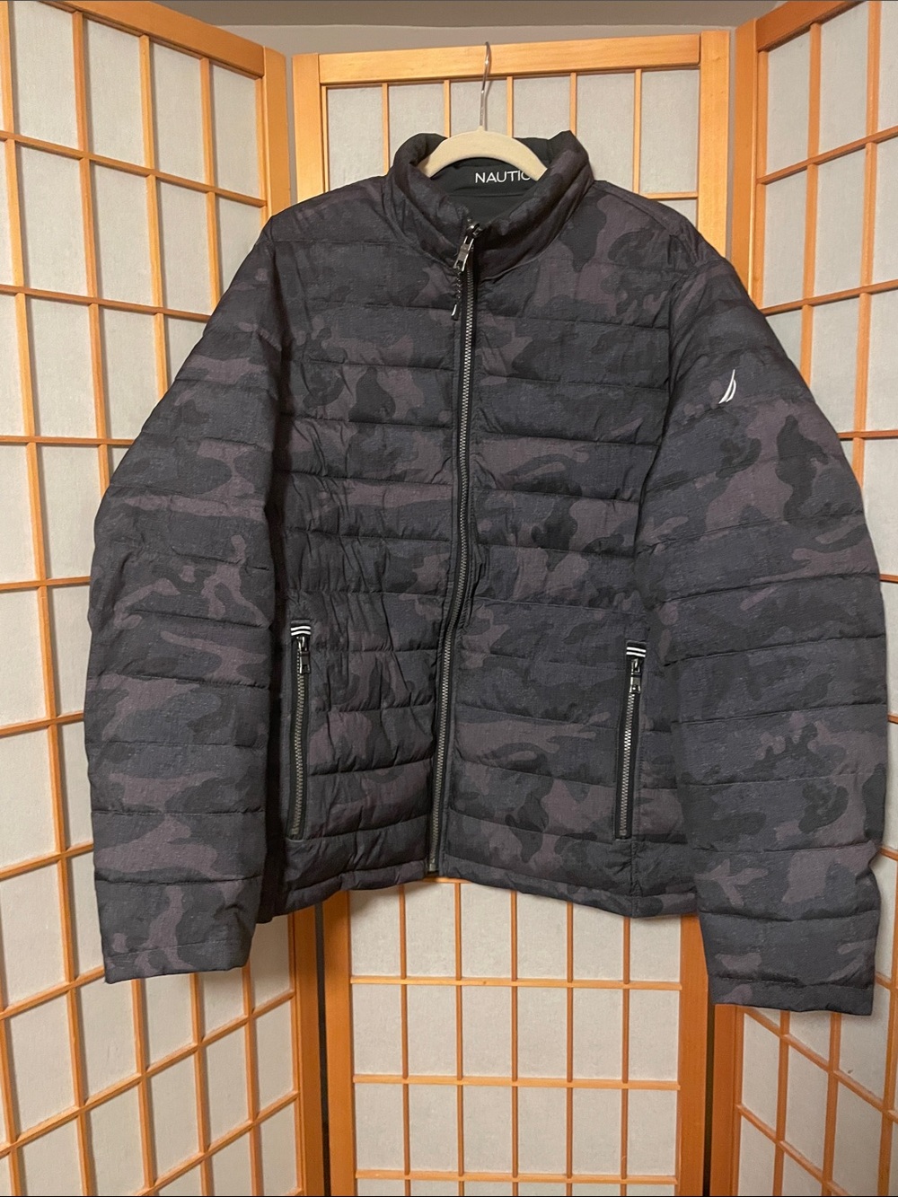 Nautica Men's Size L Dark Gray Black Camo Puffer Jacket Reversible Black Coat